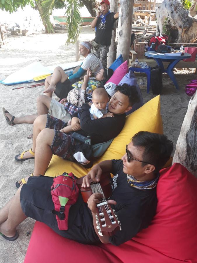 Arto Moro Bunaken Buitenkant foto