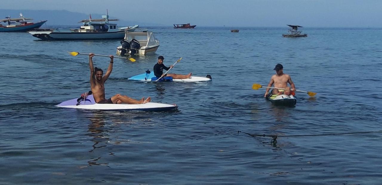 Arto Moro Bunaken Buitenkant foto